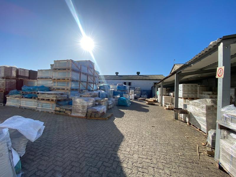 To Let commercial Property for Rent in Paarden Eiland Western Cape